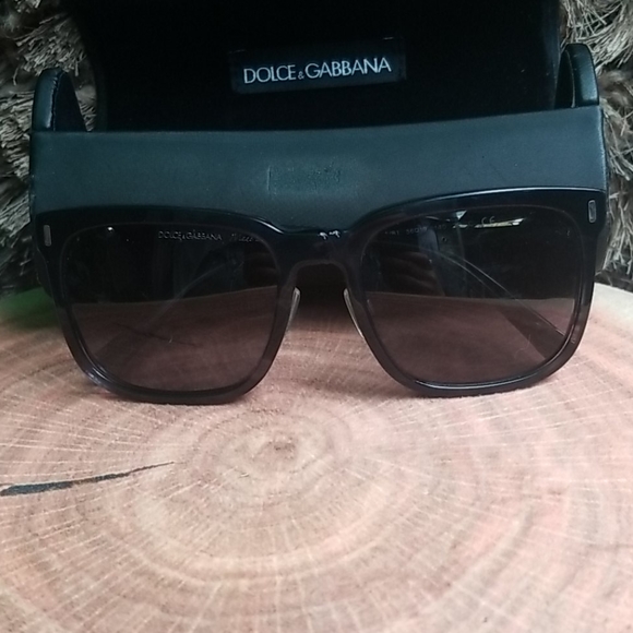 DOLCE & GABBANA SUNGLASSES - Picture 4 of 7